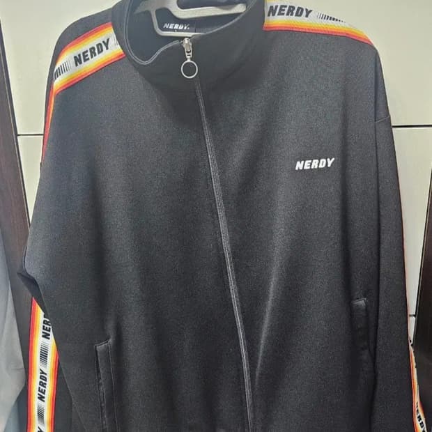 널디 스트릿 사이드라인 져지