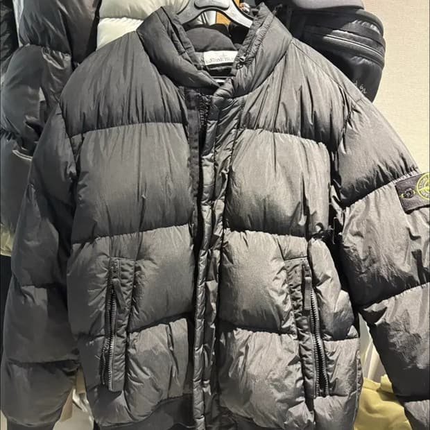 스톤아일랜드17fw크링클랩스 L우원재패딩