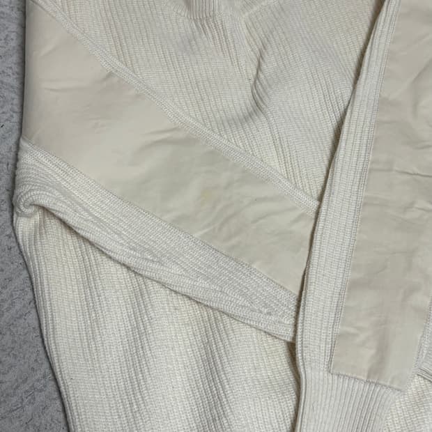 월스와일무브먼트 니트