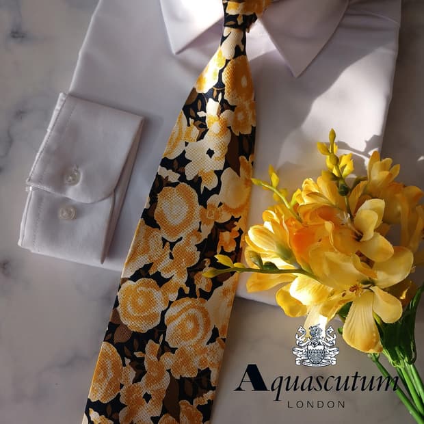 아쿠아스큐텀 실크 옐로우 플라워 넥타이 9.9cm A+등급 A19454
