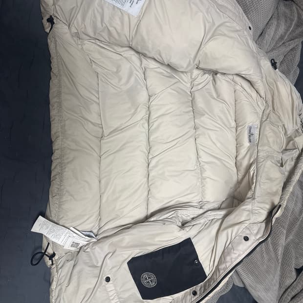 스톤아일랜드 크링클립스 23fw