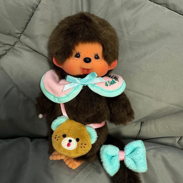 45주년 에디션 몬치치 S 인형 남아