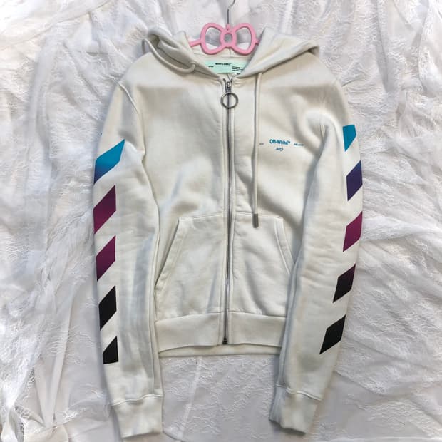 오프화이트 대대장 후드집업