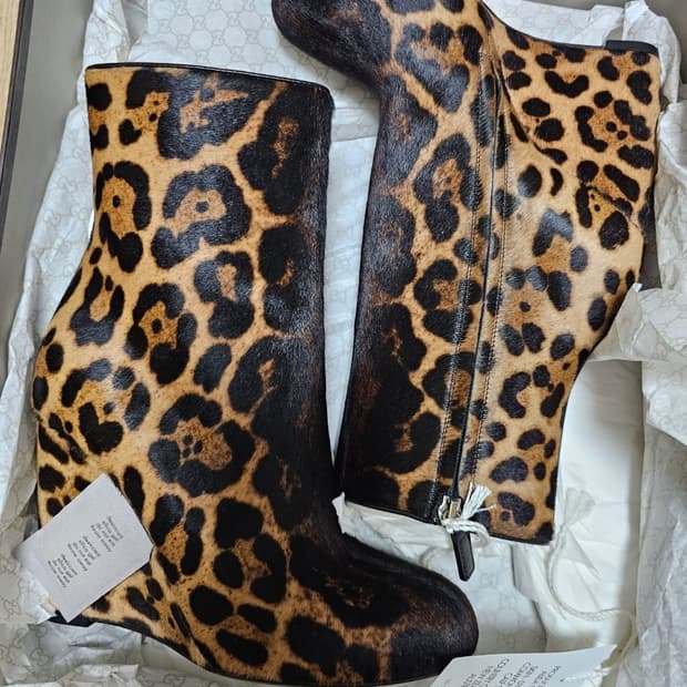 구찌  정품 레오파드 웨지  송치 부츠35.5