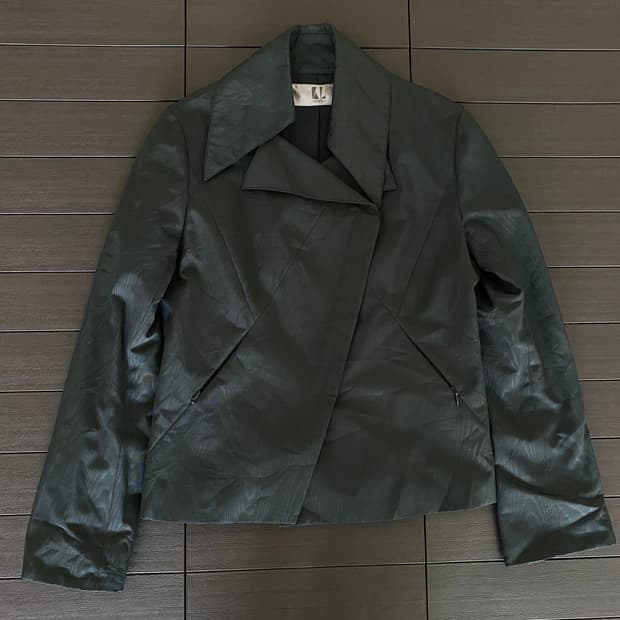 (36) 칼라거펠트 절개 패턴 자켓