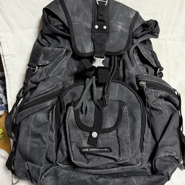 앤더슨벨 베를린 백팩 블랙데님