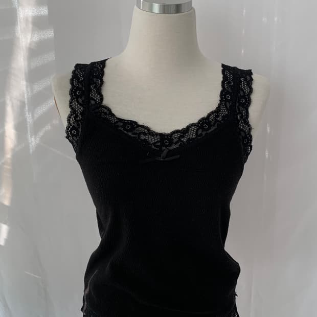 블랙 레이스 슬리브리스 나시