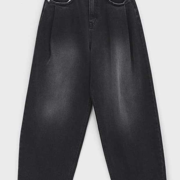 블랙업 핀턱 워싱 와이드 팬츠 판매합니다.