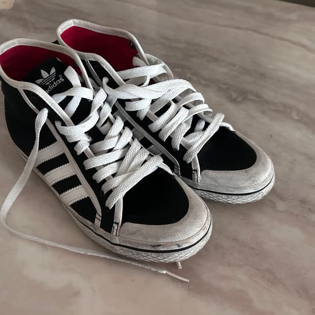 adidas honey mid 검흰