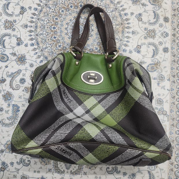 헤지스 체크무늬 그린  토트백