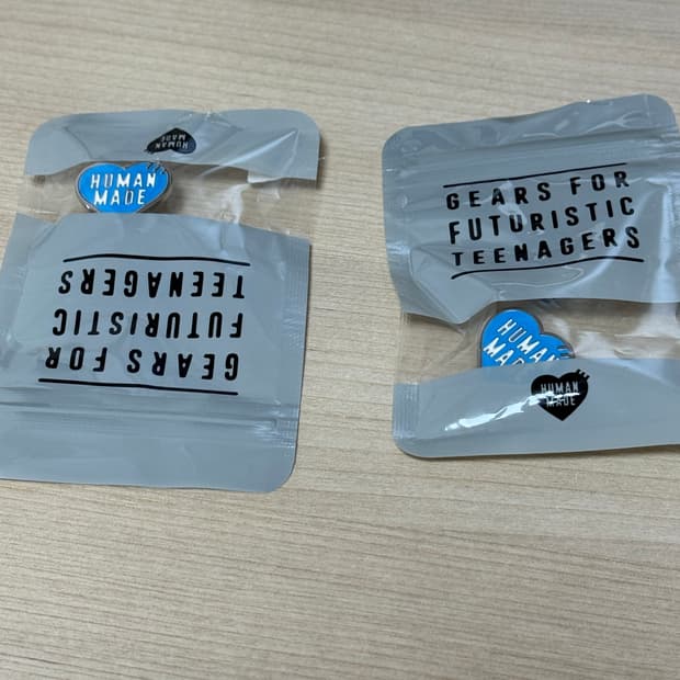 휴먼메이드 블루 하트 핀