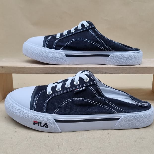 휠라 꼬모 뮬 250