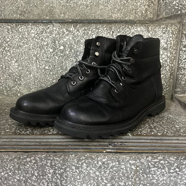 캐터필라 워터프루프 블랙 레더 부츠