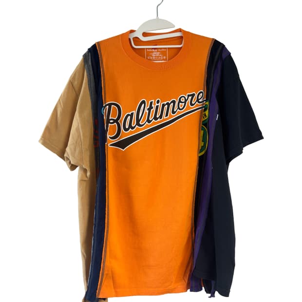 리빌드 바이 니들스 티셔츠