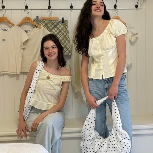 디망쉬 Dimanche 퍼프 블라우스