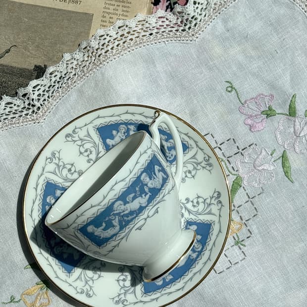 콜포트 레벌리 브리저튼 커피잔