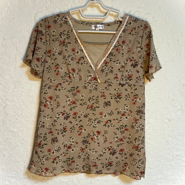 빈티지 플라워 레이어드 레이스 반팔 티셔츠