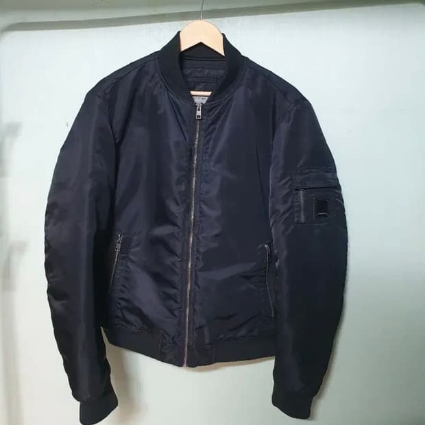 캘빈 클라인 봄버 자켓