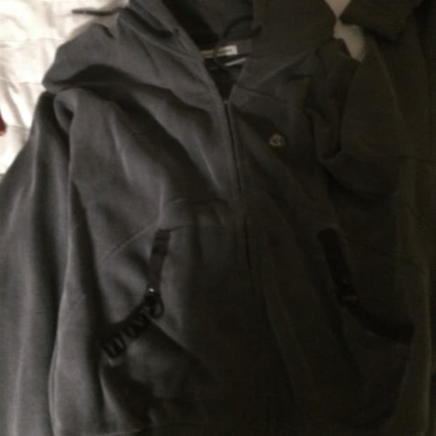 스마트어반유즈풀 코이세이오 스트링 포켓 후드집업