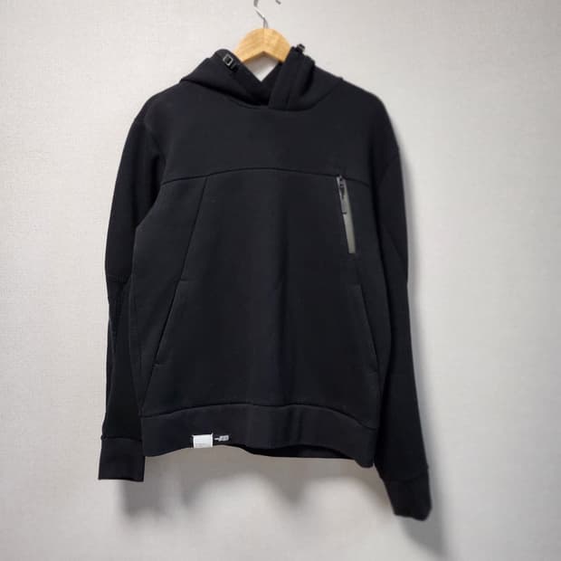 [100] 데상트 후드티