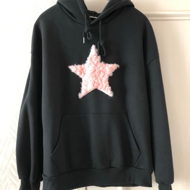 Suck My Kiss 썩마이키스 퍼스타 기모 후드티