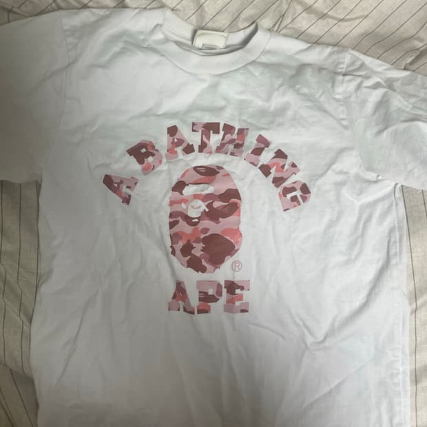 베이프 반팔티 s