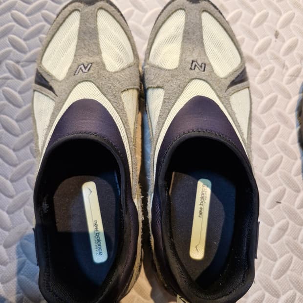 뉴발란스 ML610S 라임라이트 다크 올리브 그린