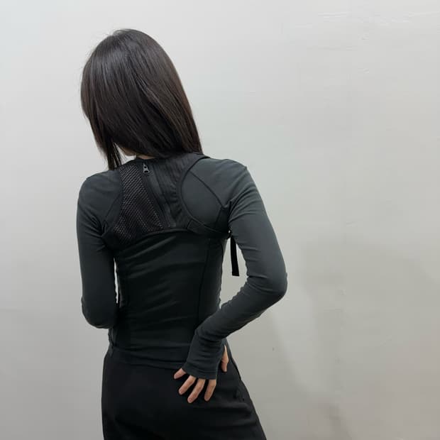 혜인서 fitted 포켓 백 롱 슬리브