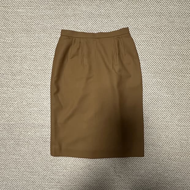 BURBERRYS wool classic skirt