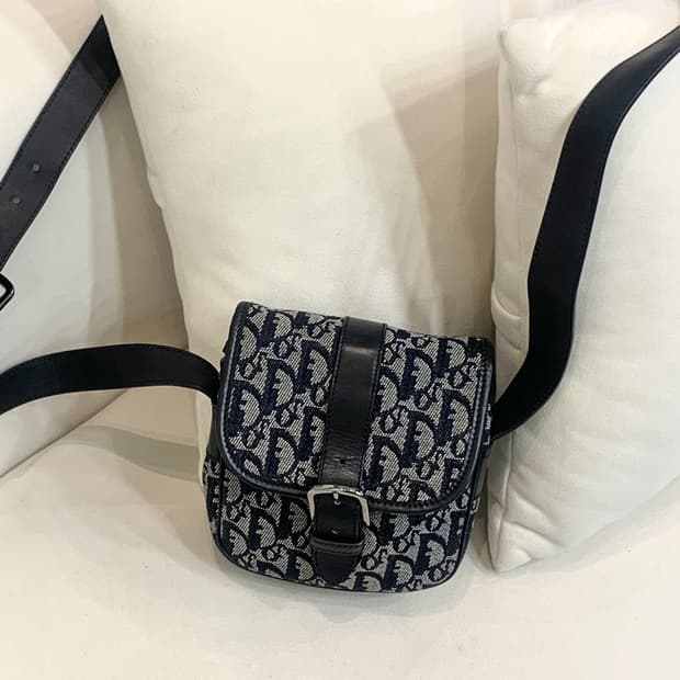 디올 오블리크 미니 크로스백 (정품)