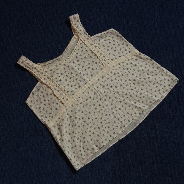 모리걸 레이스 나시 블라우스