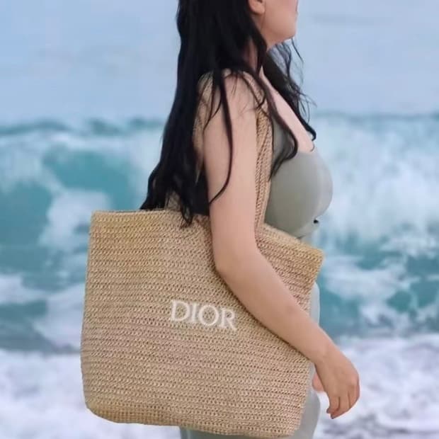 디올 뷰티 노벨티 라탄 에코백 숄더백 
