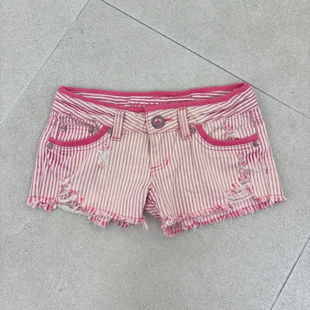 핑크 스트라이프 데미지 숏츠