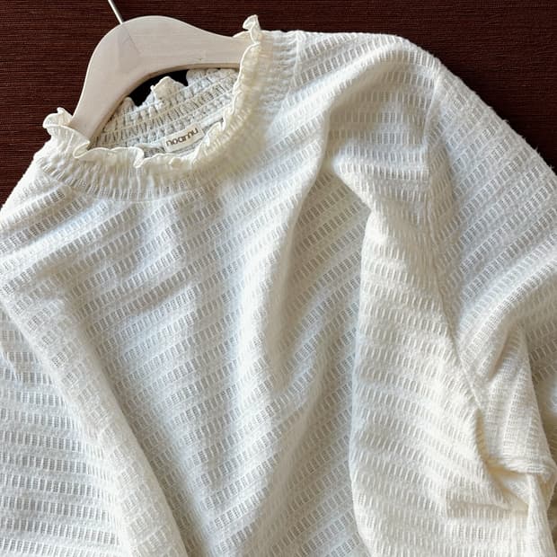 Shirred finish design stretched top