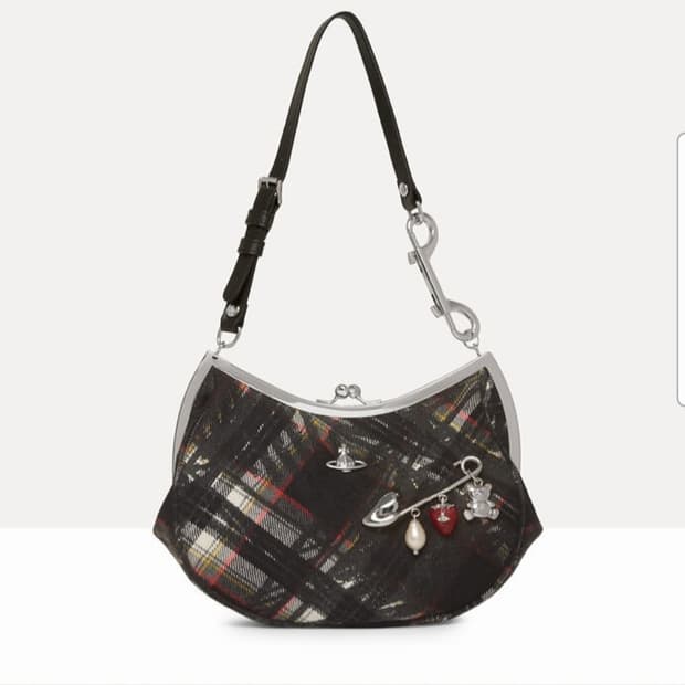 구해요) 비비안웨스트우드 나나 가방