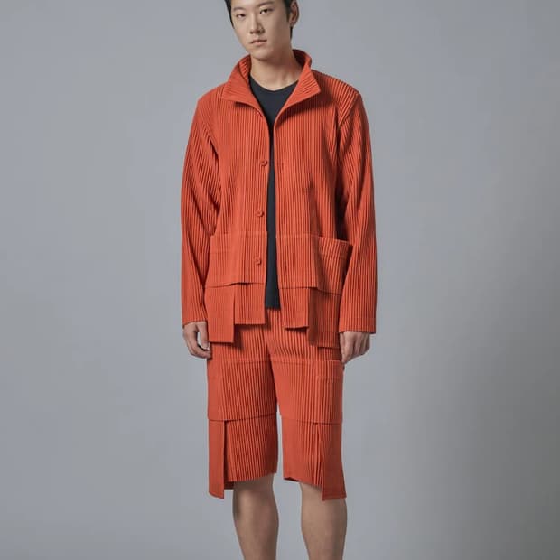 옴므플리세 멀티포켓 3 자켓 매장판 레드 색상