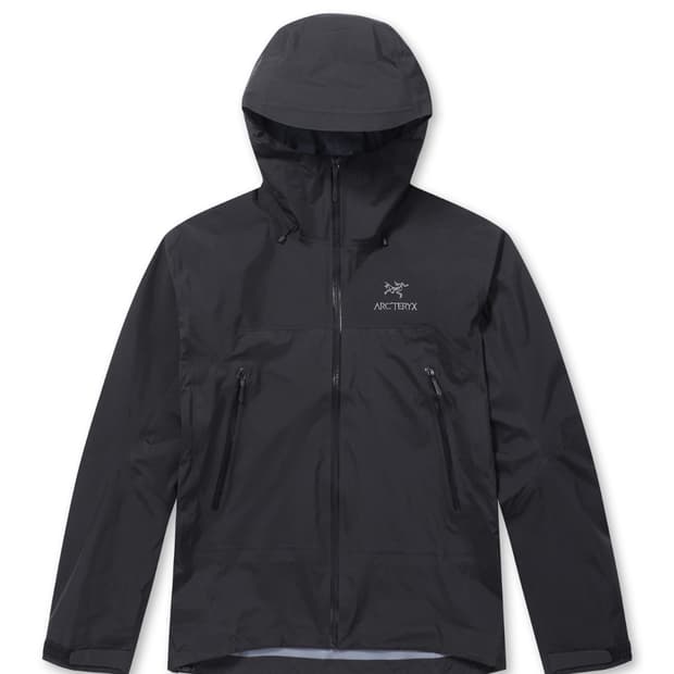 아크테릭스 베타AR 스톰후드 블랙 XL 새제품 팝니다