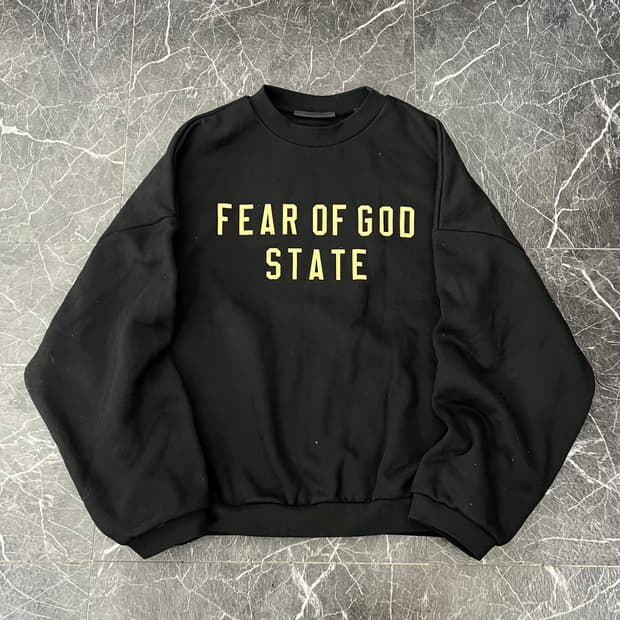 에센셜 24FW 플리스 스테이트 크루넥 맨투맨 블랙