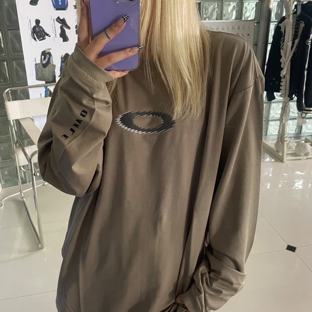 new retro long sleeve t-shirt F0A408131