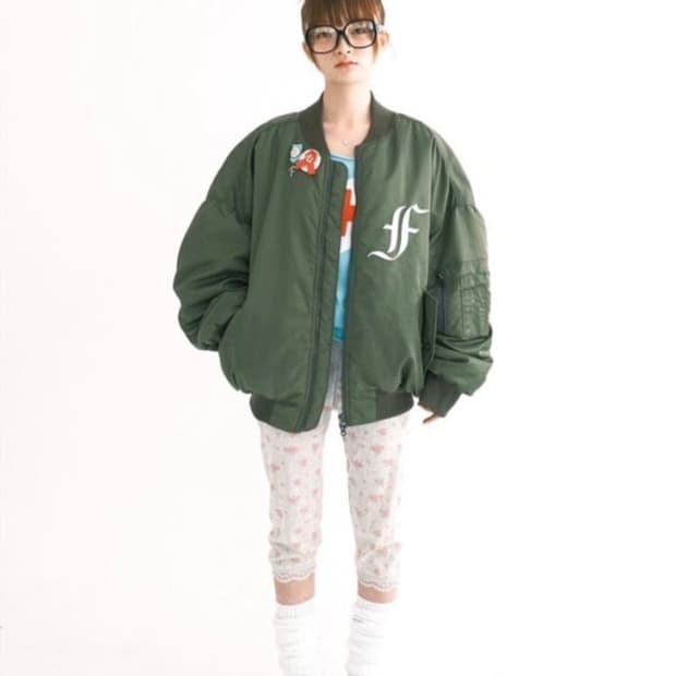 샵페어리 봄버자켓 카키