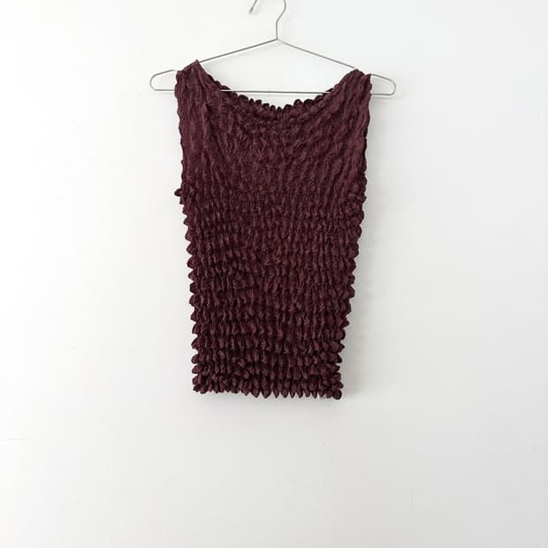 Popcorn pleats sleeveless / wine