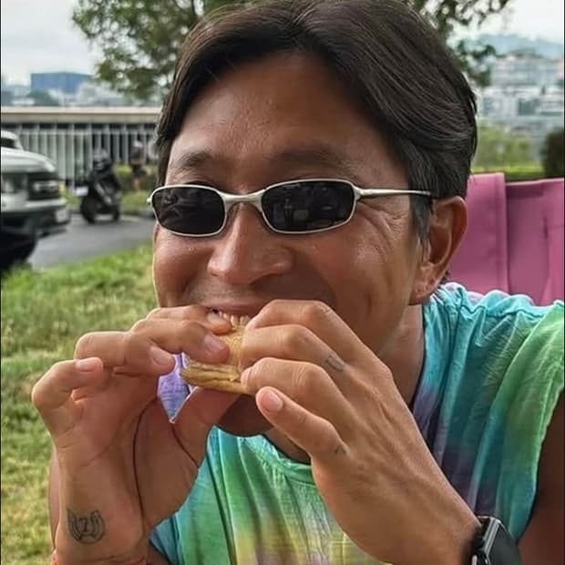 오클리 스퀘어 와이어 2.0