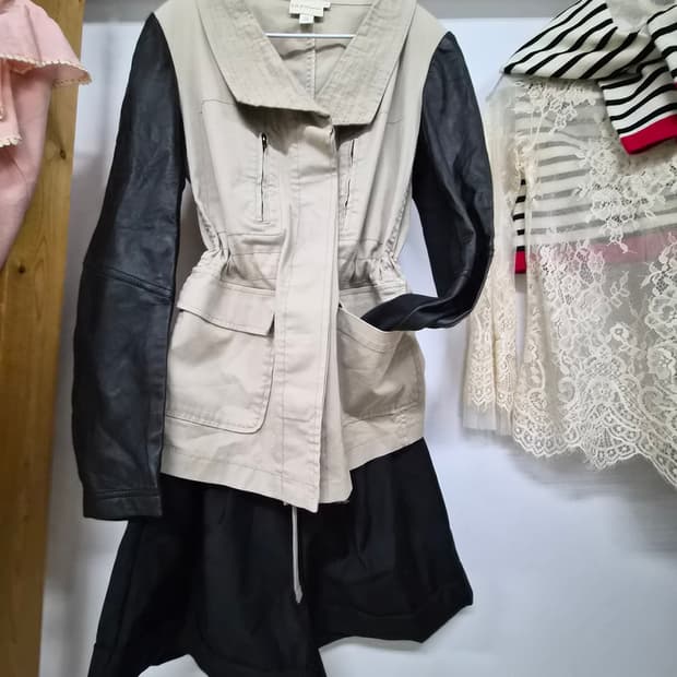 DKNY 가죽 트리밍 스판 자켓