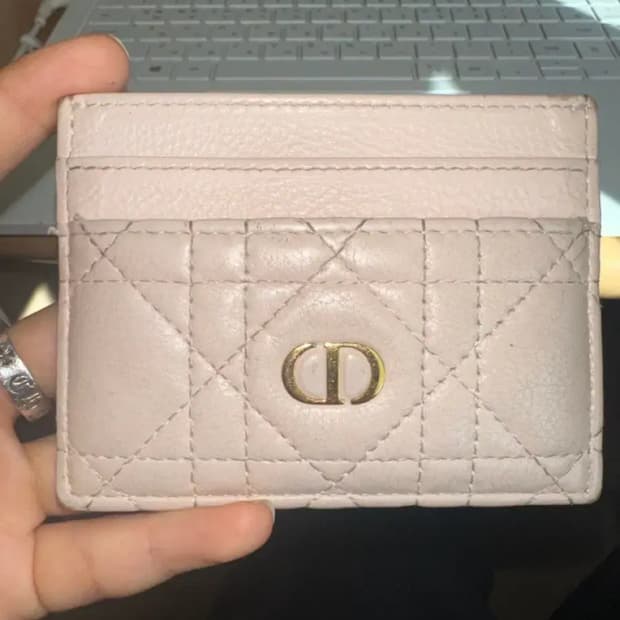 디올 Caro Freesia 카드지갑 파우더 핑크