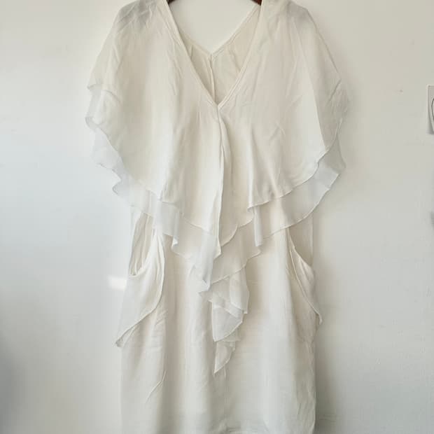 오프화이트 쉬폰 드레스 