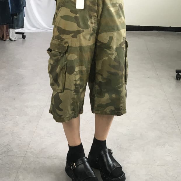 Camo pattern cago half pants