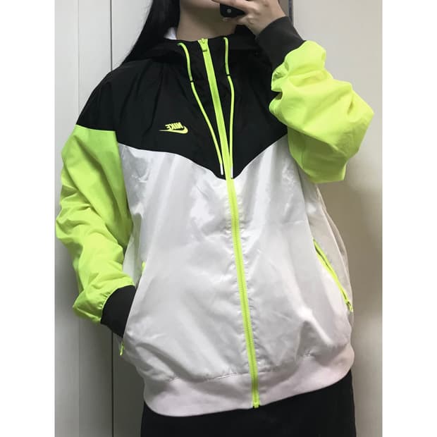 나이키 윈드러너 트레이닝 바람막이 xl