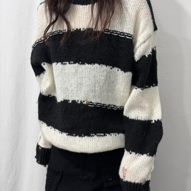 pneumarie 빈티지 스트라이프 니트