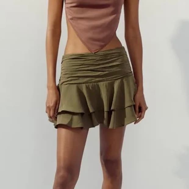 RUFFLE SKORT