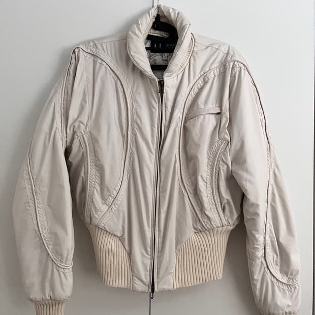 Armani Exchange 아이보리 패딩